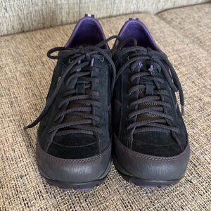 NEW Dansko walking shoes